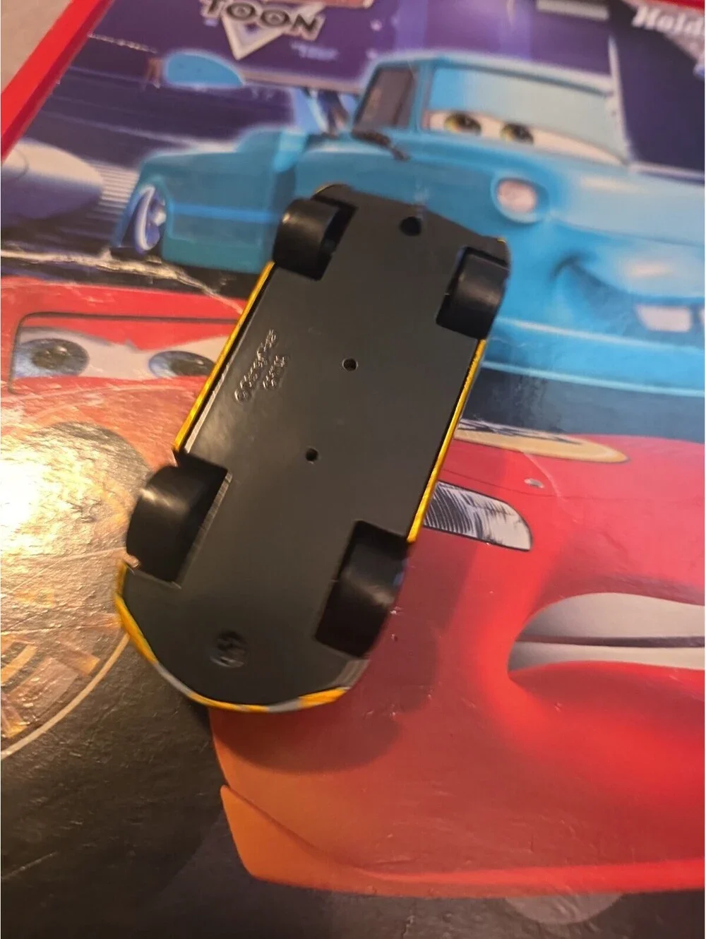 Disney Store Pixar Cars 2 Fabrizio Diecast Special GOLD CAR 1:43